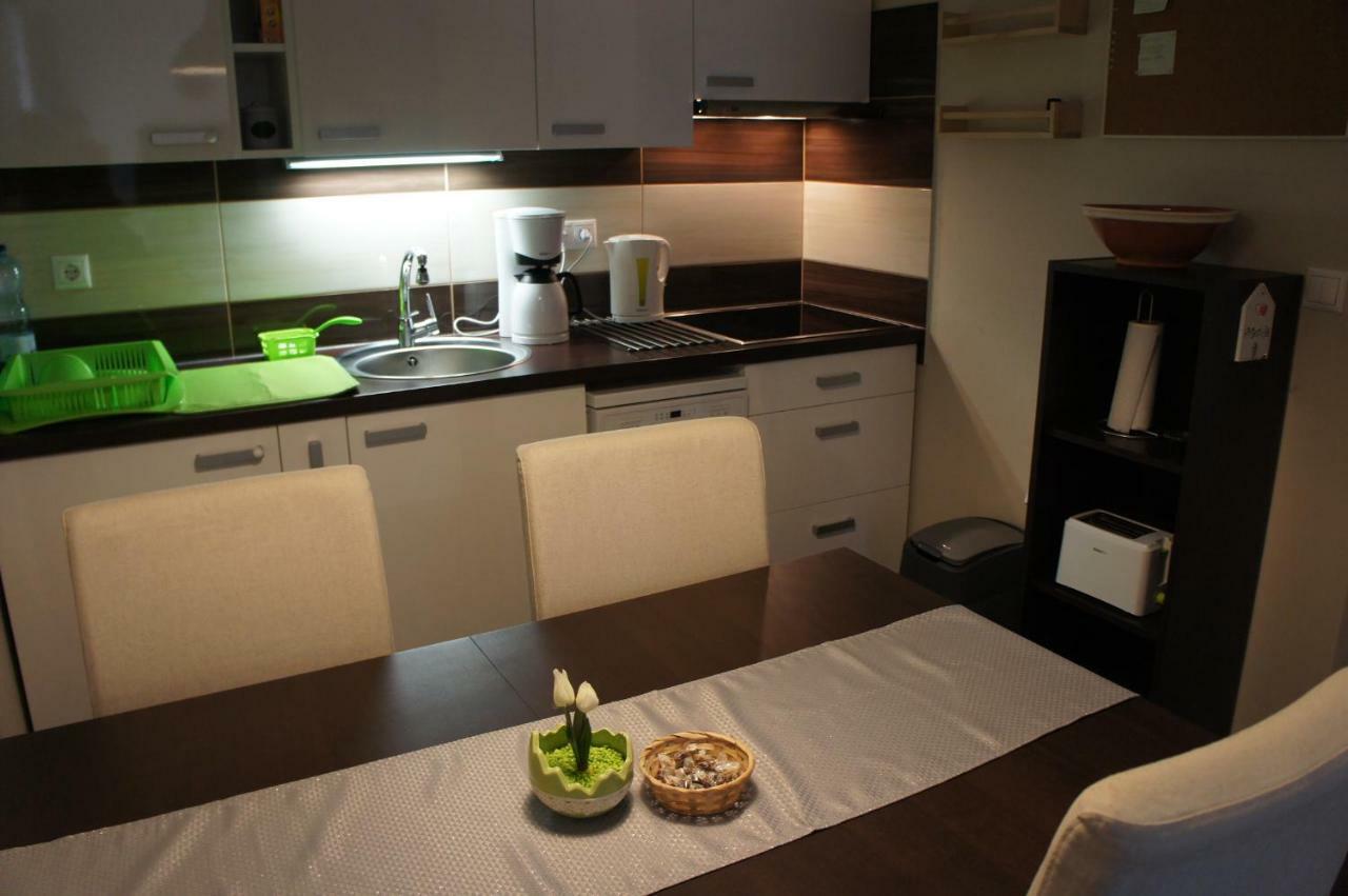 Viktoria Apartmanok Siofok Exterior photo